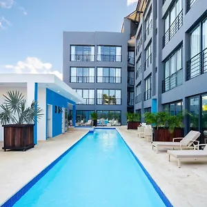 Hotel Instyle Residences At Rizz